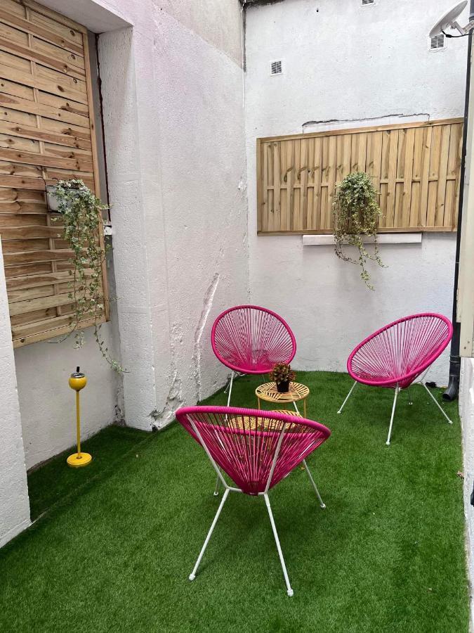 Charmant appartement climatisé aux pieds de la cité Carcasona Exterior foto